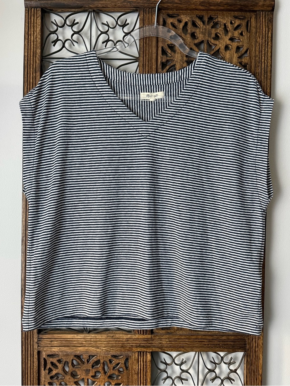 Madewell Linen Striped V-Neck Women's Top - Navy & White